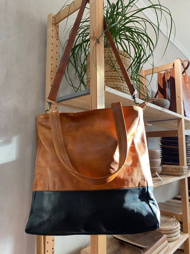 Tote/crossover duo